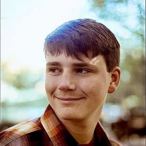 Meet your Posher, Logan